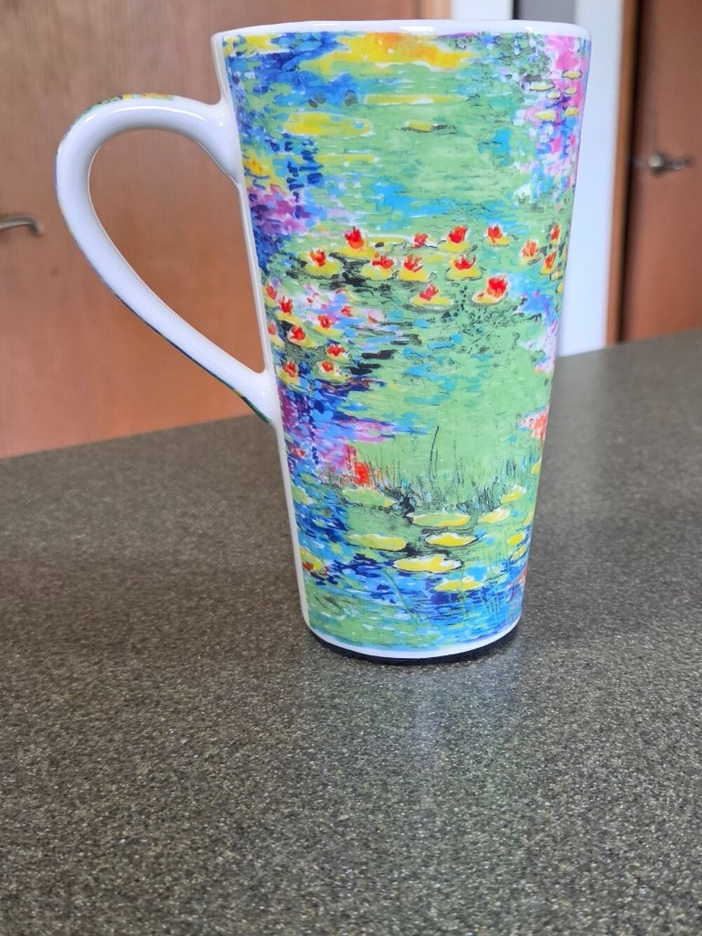 Chaleur D. Burrows Monet Tall Bright Morning With Water Lilies 14 Oz Travel Mug
